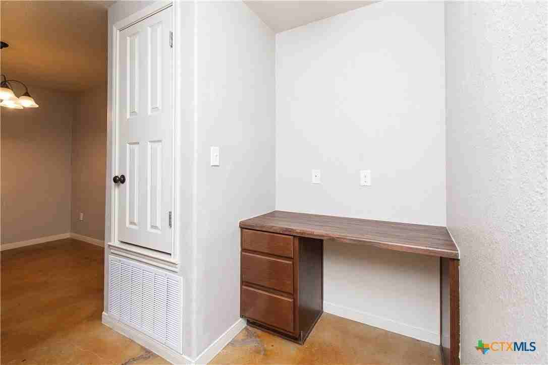 4409 Brutus Ln #B - Photo 7 of 19