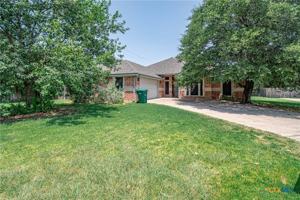 featured image of 1401 Saxon Cir