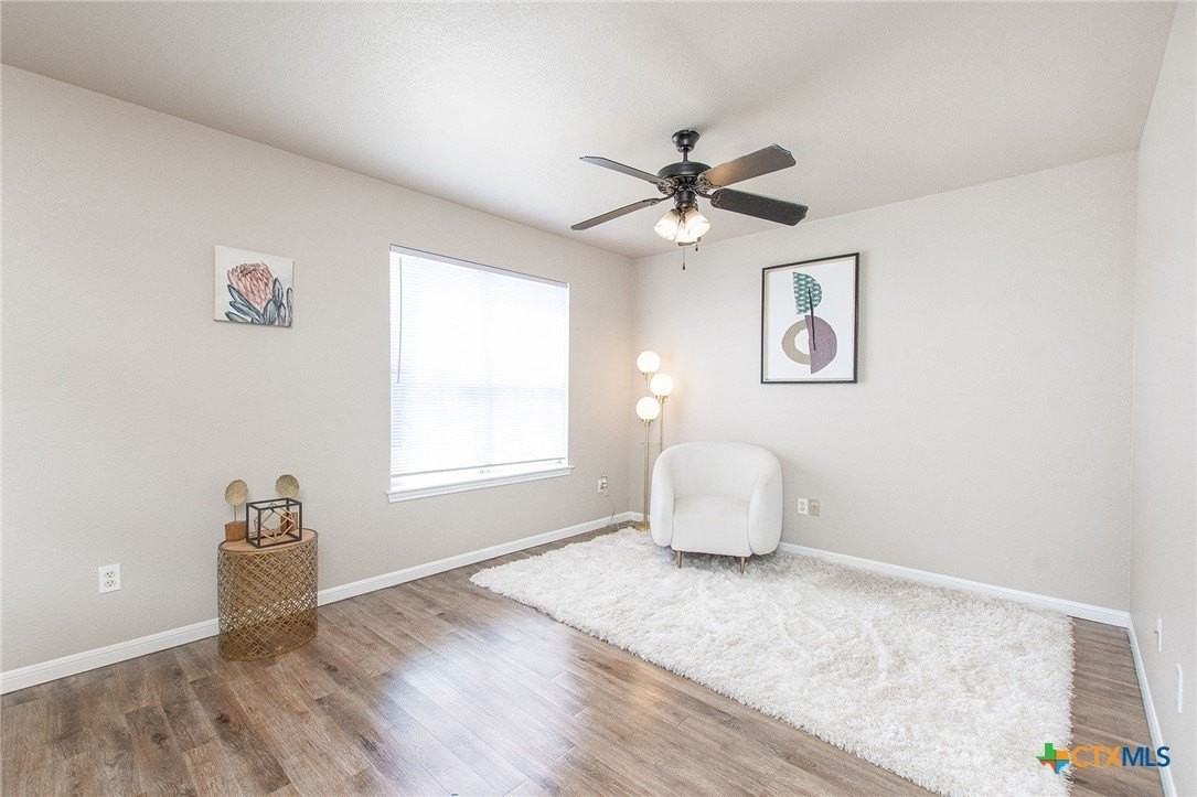 402 Deloris Dr - Photo 6 of 20