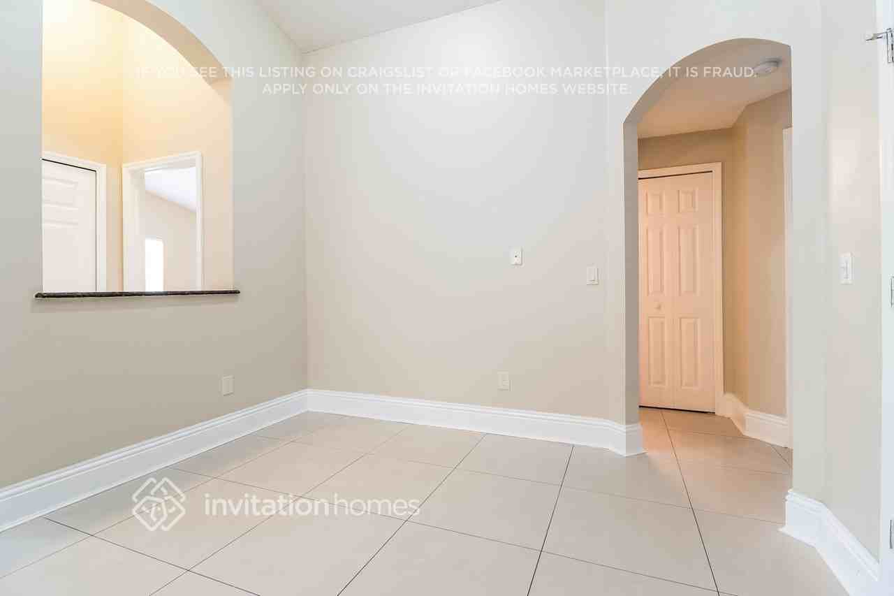 7918 Hidden Hollow Dr - Photo 5 of 21