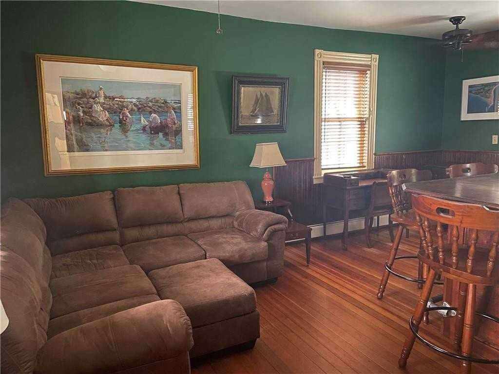 11 Byrnes St - Photo 3 of 17
