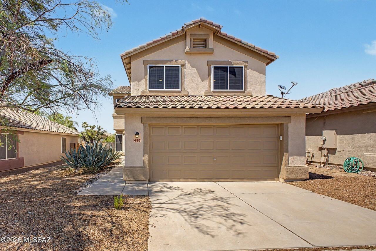 2656 W Mountain Heights Ct - Photo 2 of 45