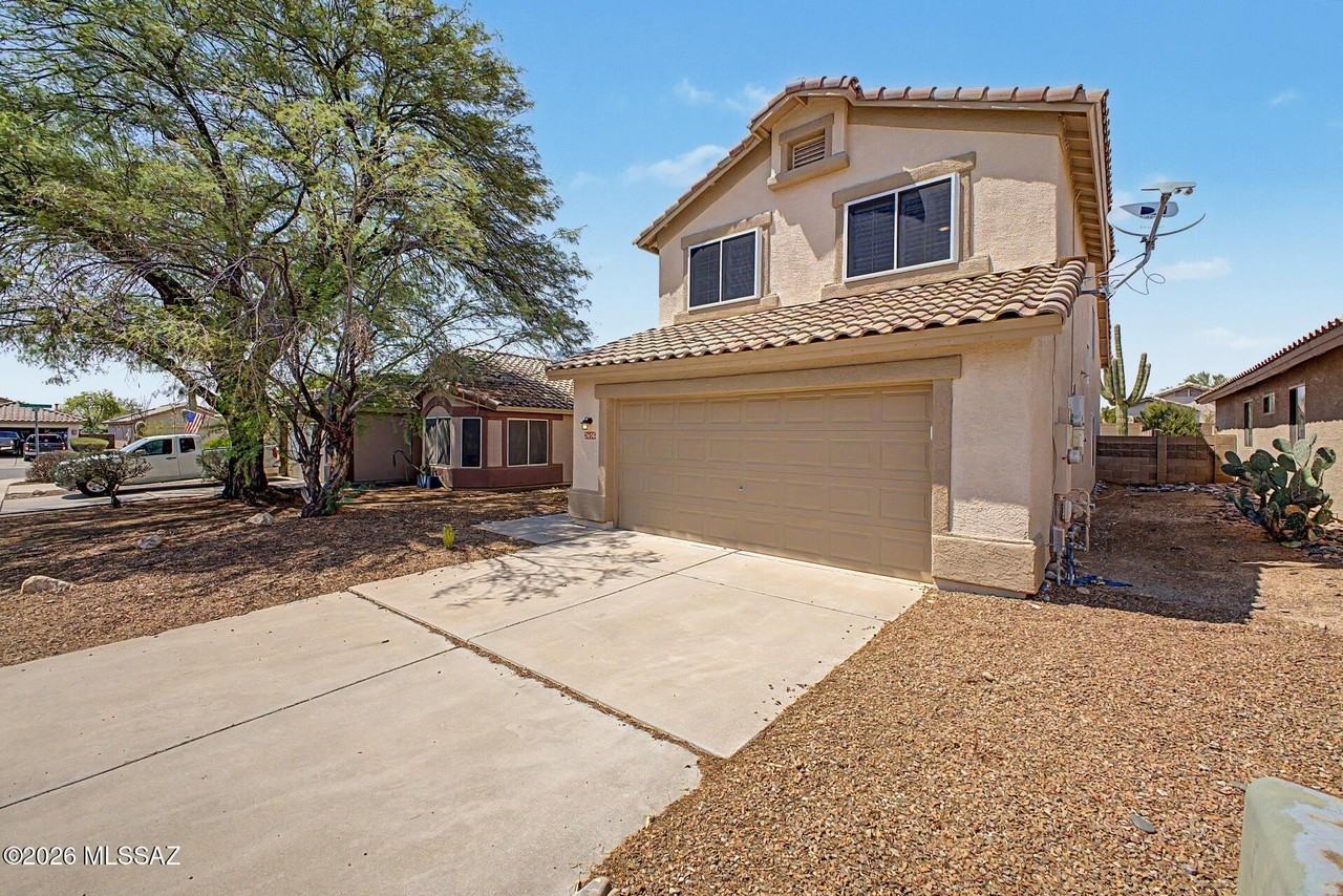 2656 W Mountain Heights Ct - Photo 5 of 45