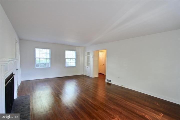 104 Bayard Ave - Photo 5 of 10