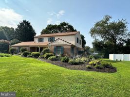 featured image of 56 Candlewick Dr