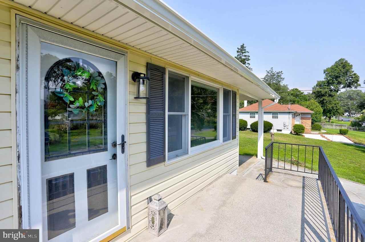 807 Danza Rd - Photo 2 of 48