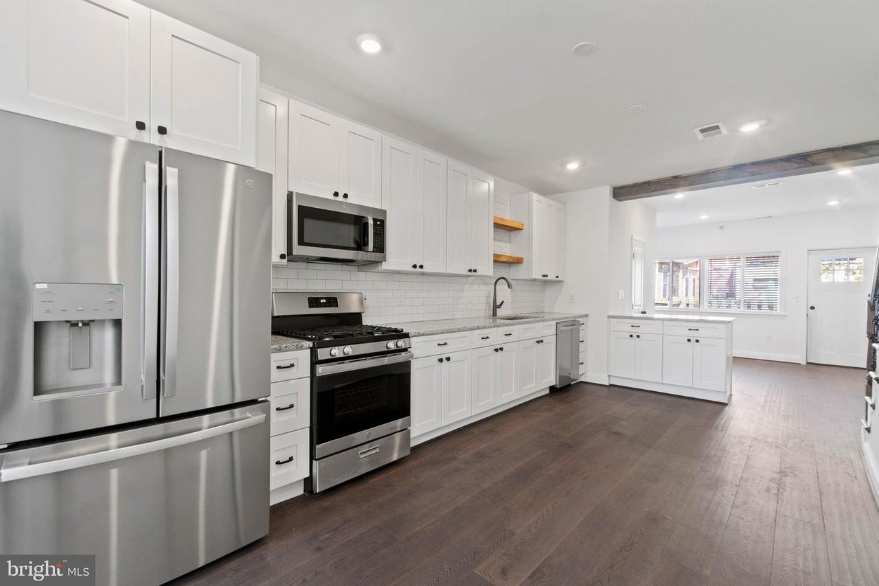 1008 Boyd St - Photo 7 of 24