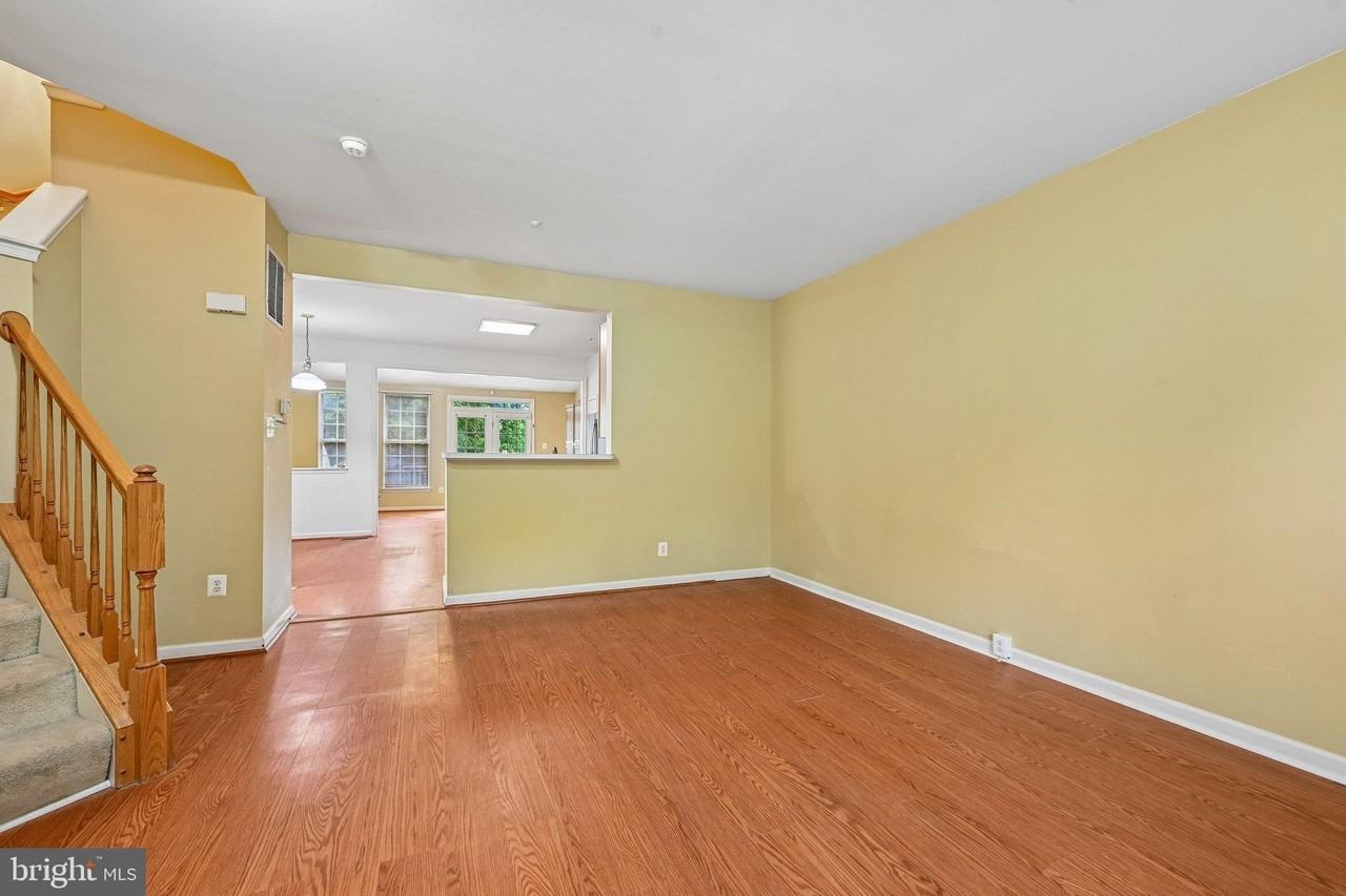1724 Emory St - Photo 6 of 50