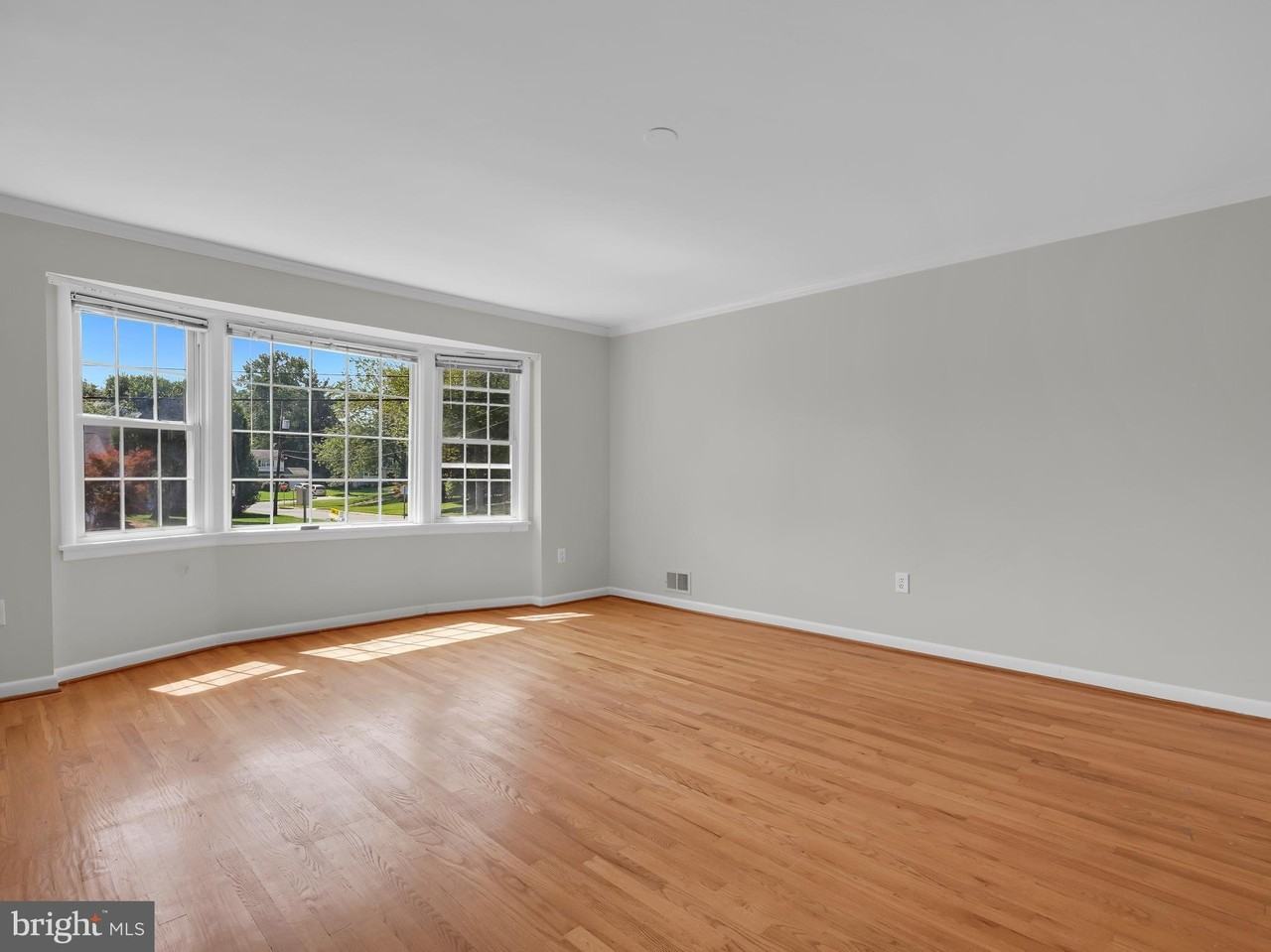 11700 Tifton Dr - Photo 3 of 31
