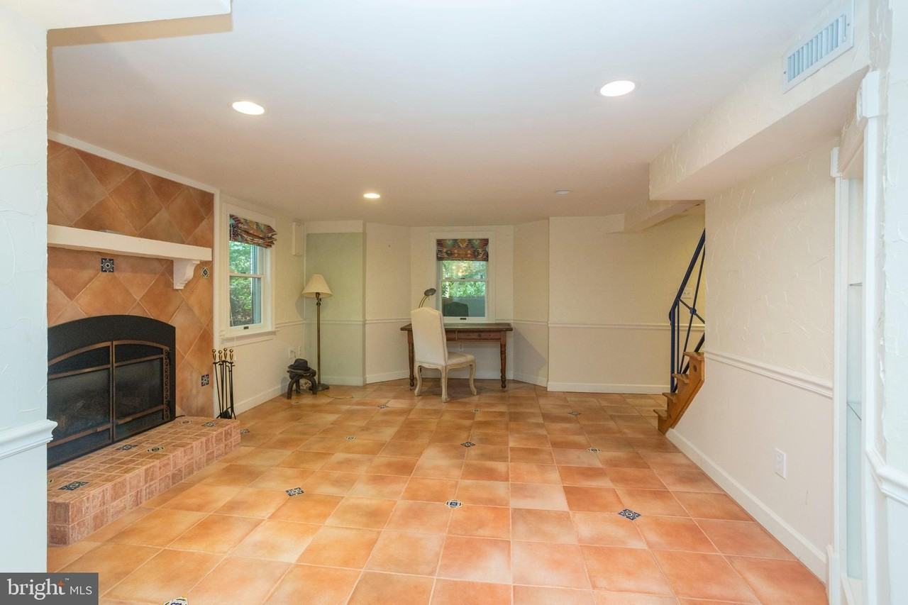 5628 Knollwood Rd - Photo 4 of 22