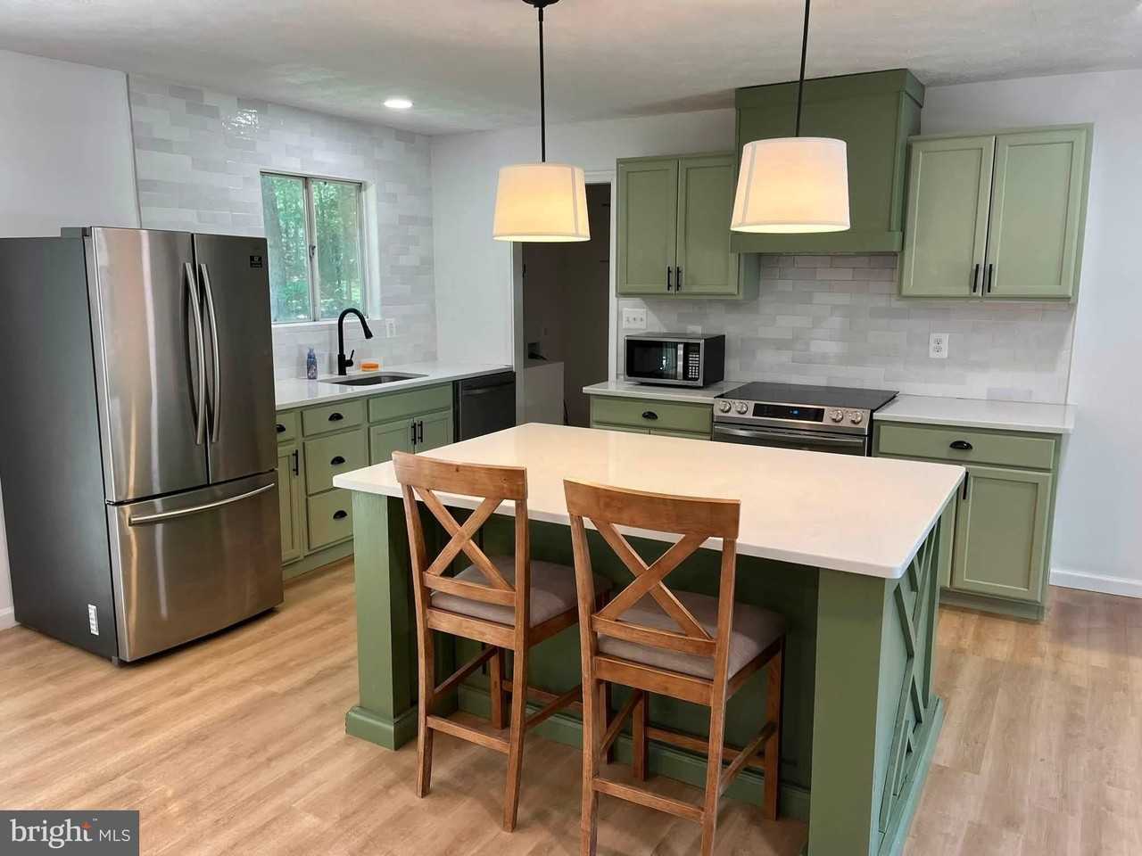 45893 Guenther Dr - Photo 3 of 8