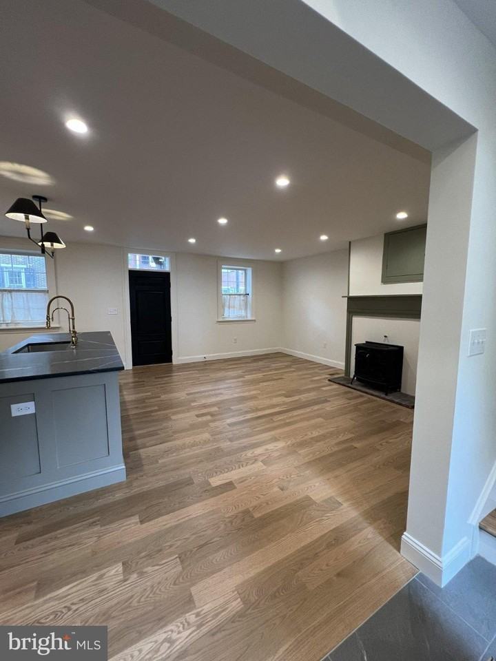 126 S Darlington St - Photo 6 of 26