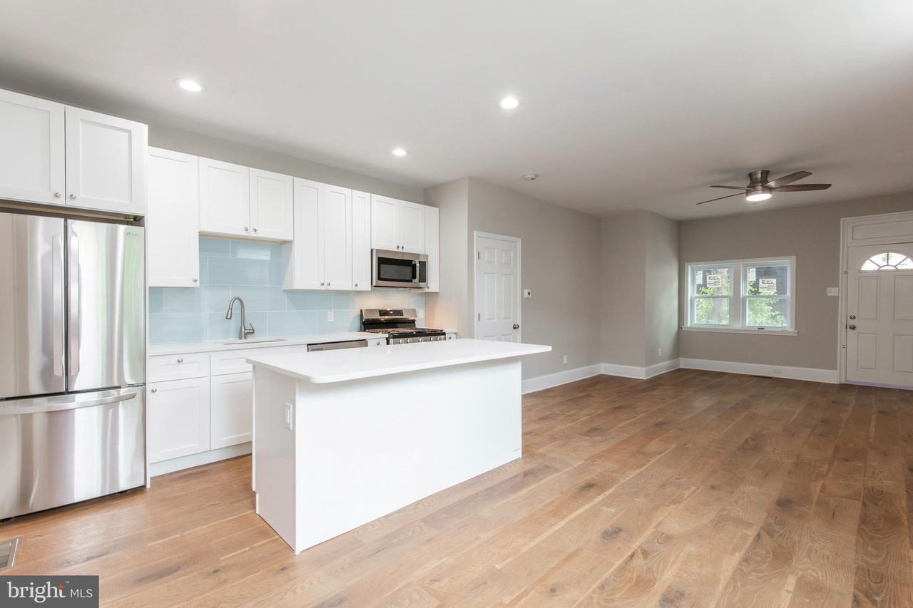 200 Maple St #1 - Photo 5 of 14