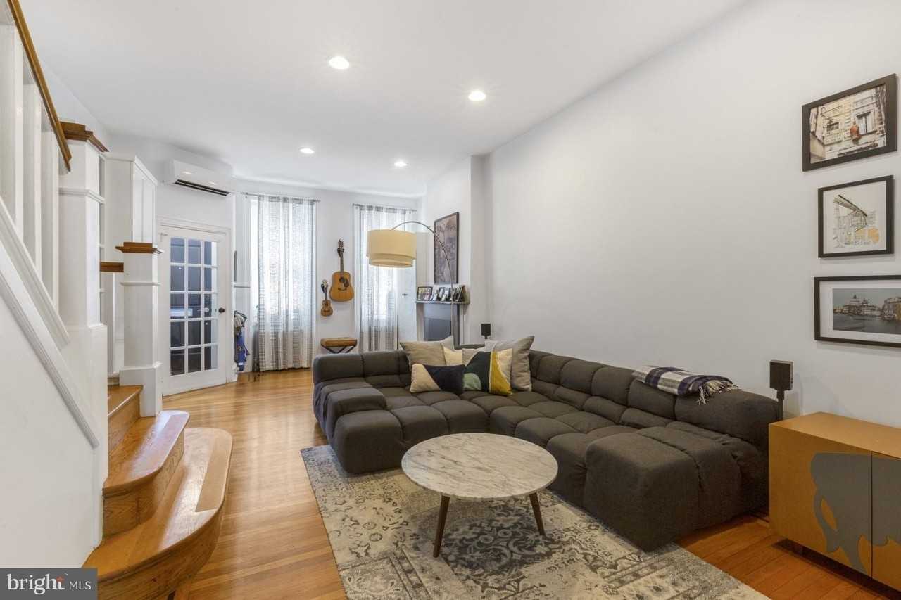 331 E Thompson St - Photo 6 of 33