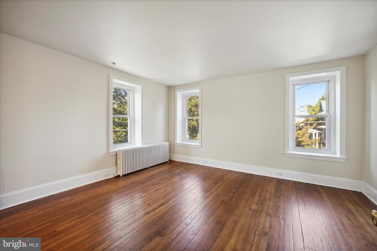 200 E Willow Grove Ave #2 - Photo 5 of 13