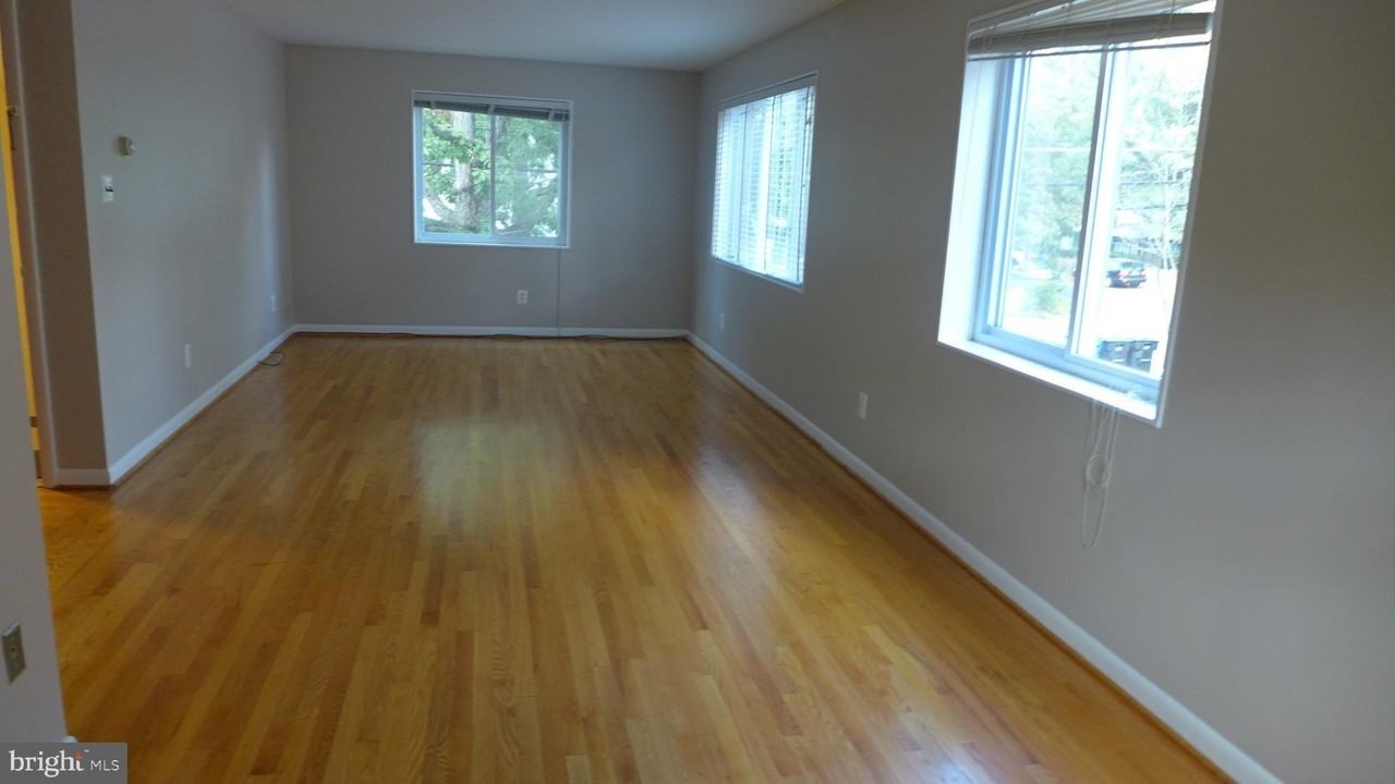 3704 14th St N #1 - Photo 3 of 13