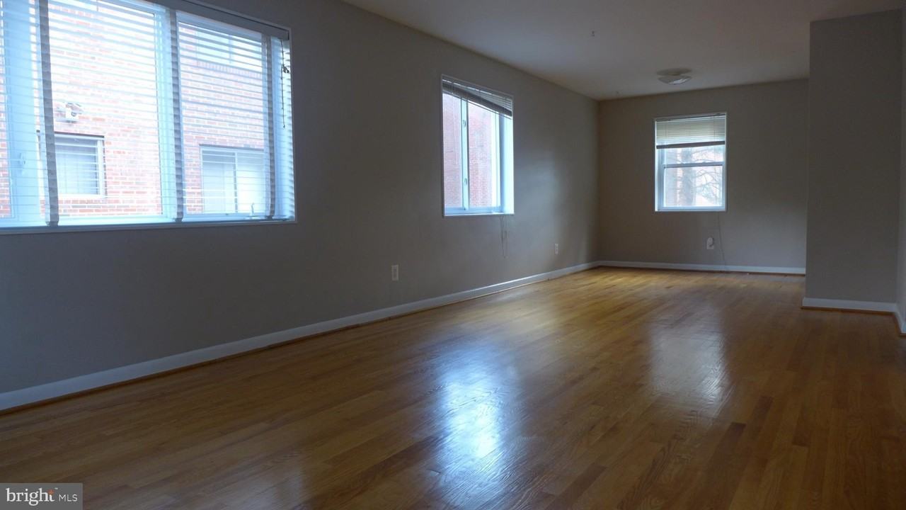 3704 14th St N #1 - Photo 4 of 13