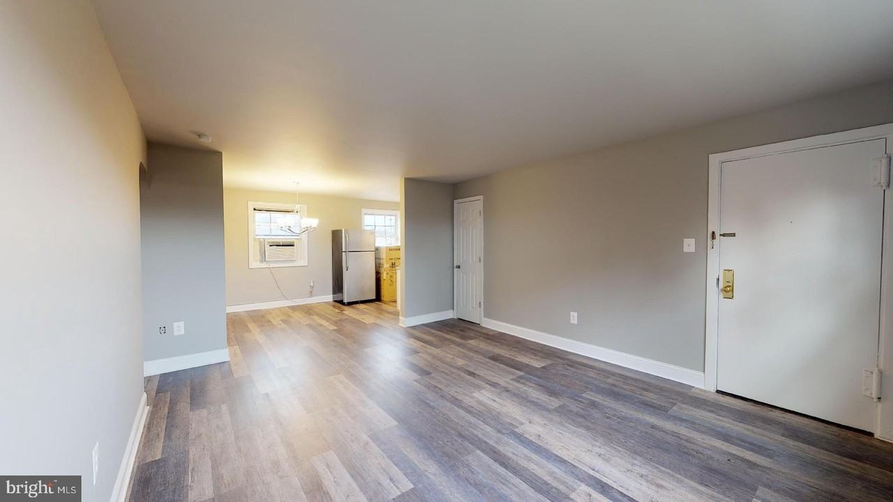 5318 8th Rd S #5 - Photo 7 of 25
