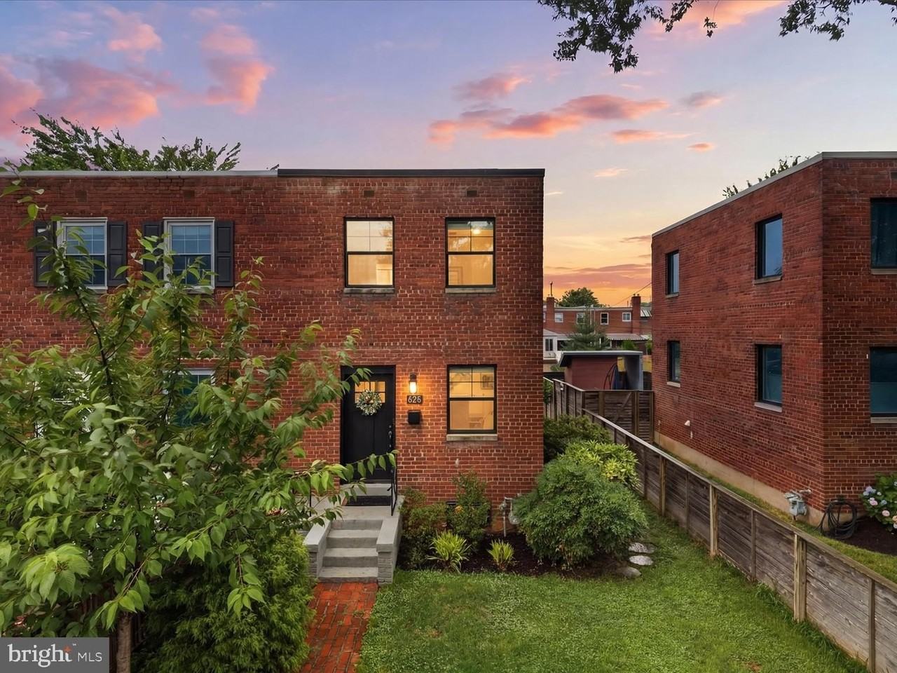 625 S Henry St - Photo 3 of 30