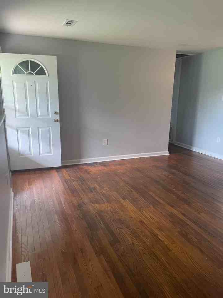 7364 Botha Rd - Photo 2 of 8