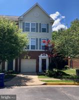 featured image of 2985 Huntington Grove Sq