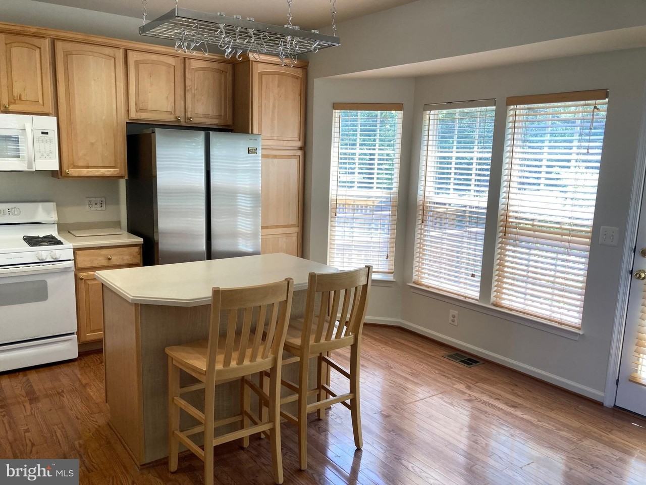 2985 Huntington Grove Sq - Photo 5 of 23