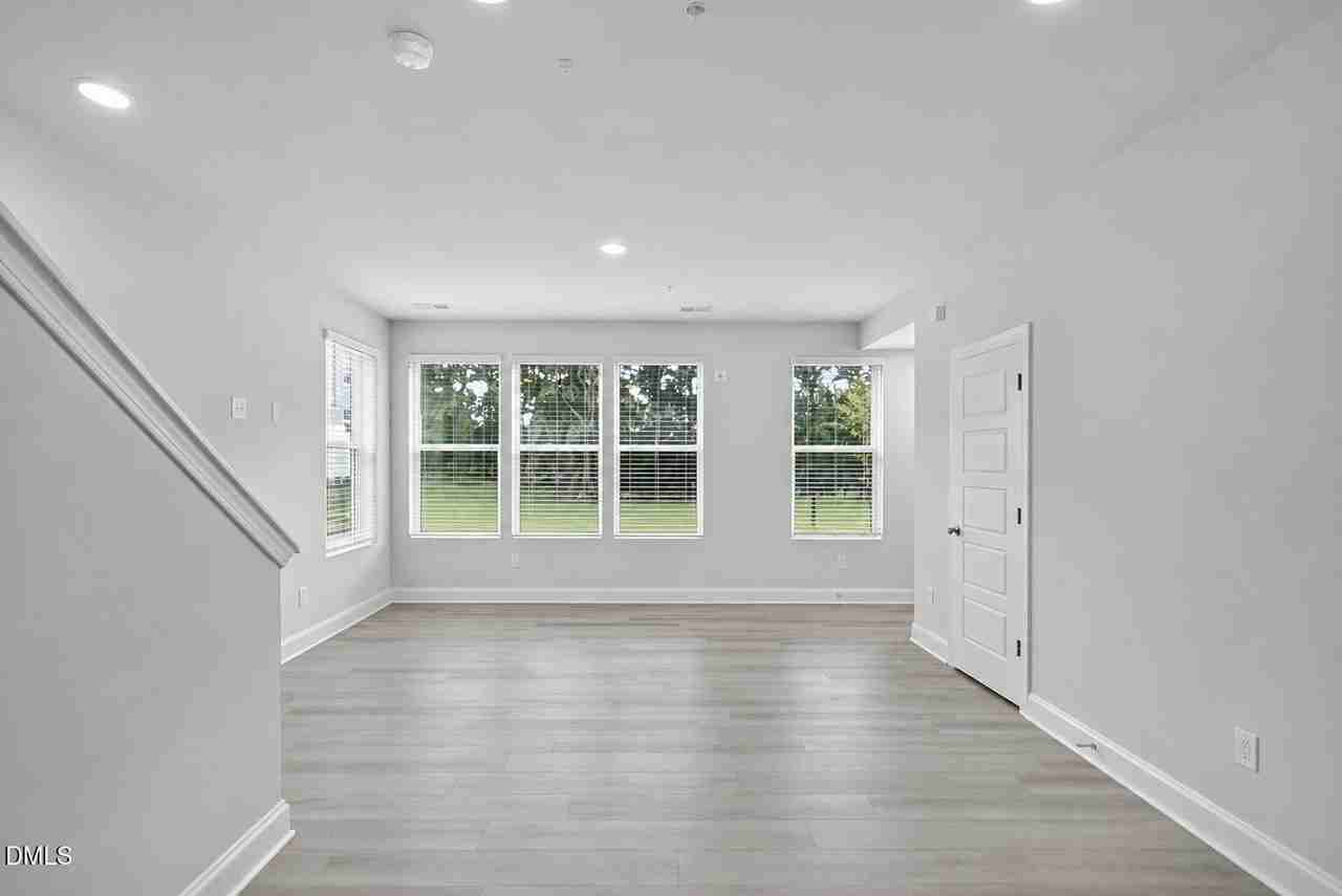 10567 Pleasant Branch Dr #101 - Photo 6 of 27