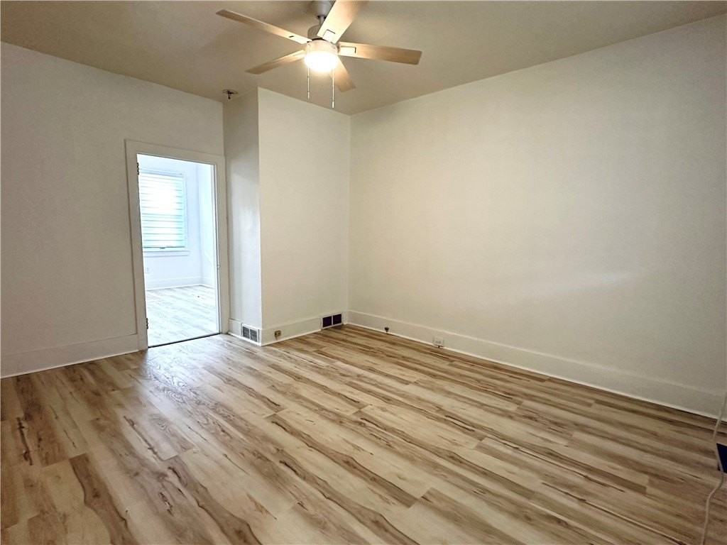 410 Freeport Rd - Photo 4 of 13