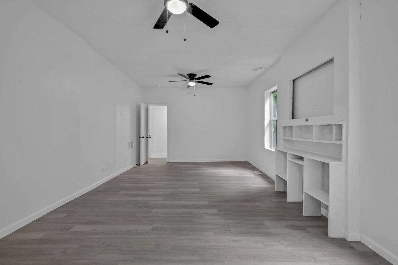 1128 W Broadway St #1 - Photo 7 of 21