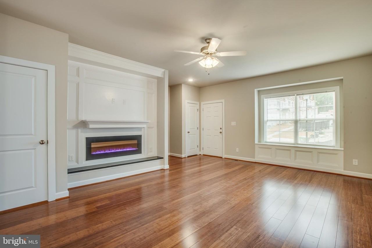 19 Andrews Pl - Photo 3 of 12