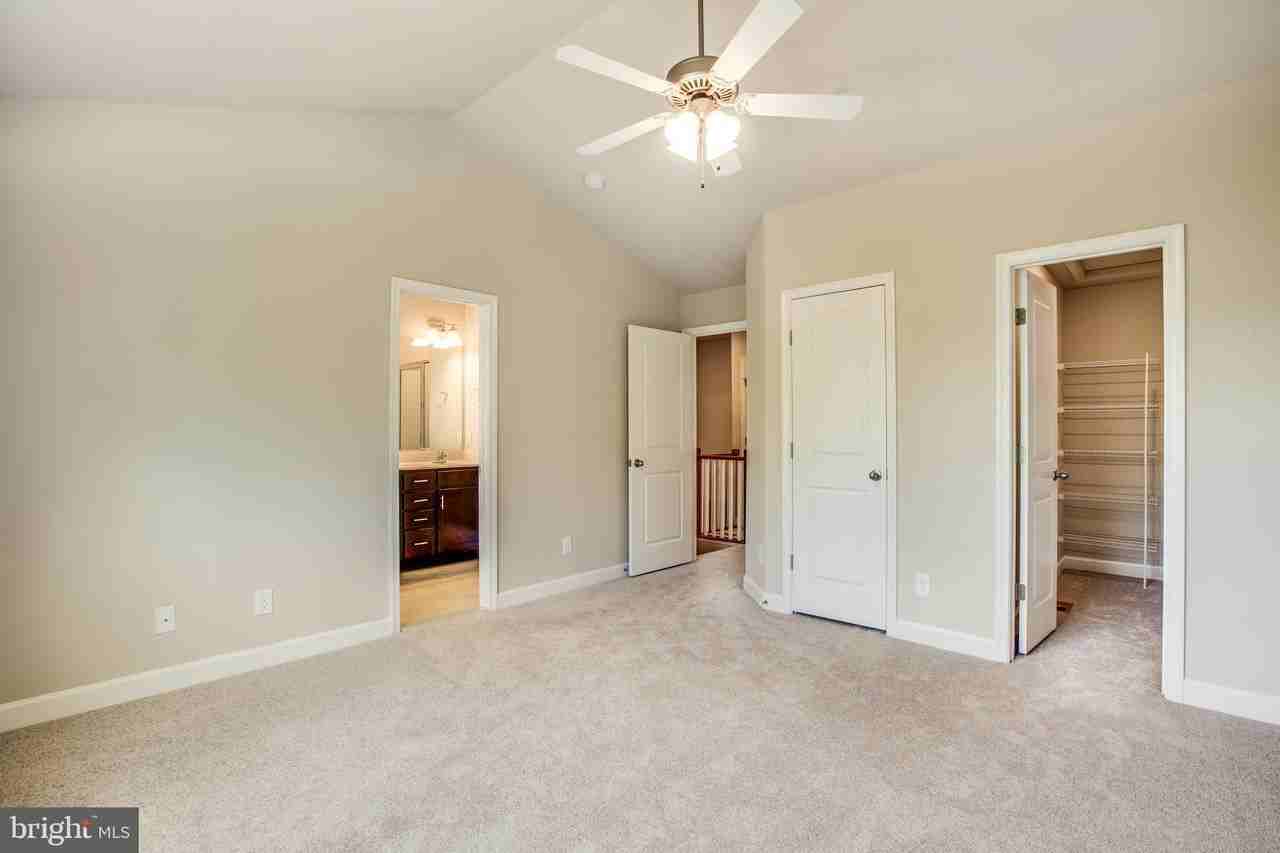 19 Andrews Pl - Photo 6 of 12