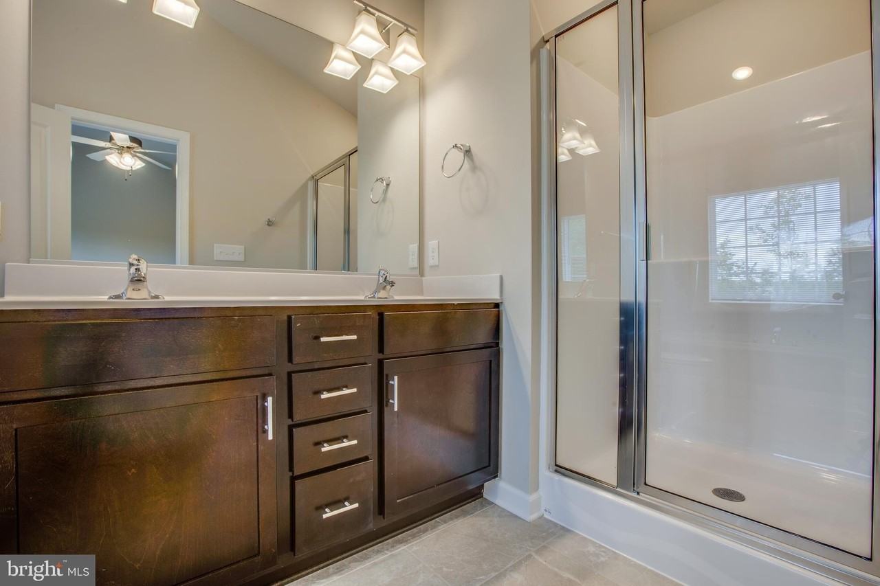 19 Andrews Pl - Photo 7 of 12