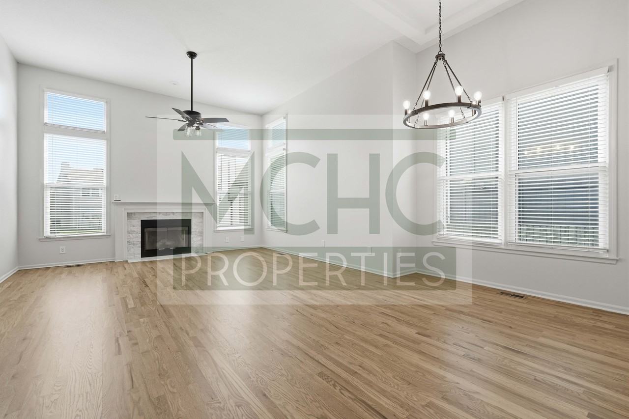 15239 Goodman St #1 - Photo 5 of 38