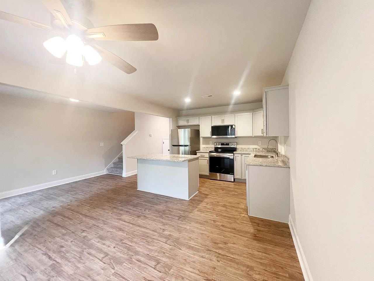 106 Keel Ln #1 - Photo 3 of 25