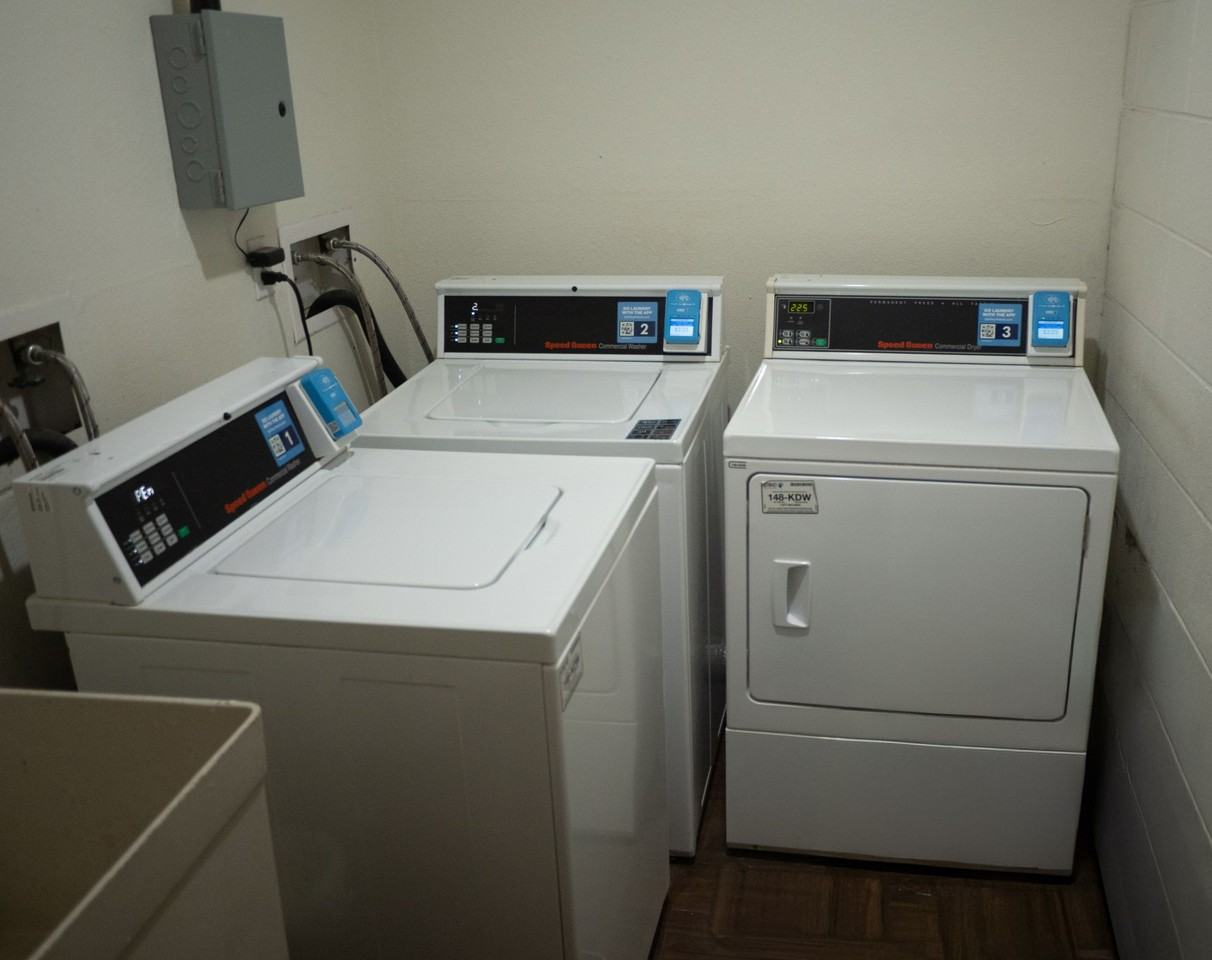 Gateway Circle Apartments - Photo 5 of 18