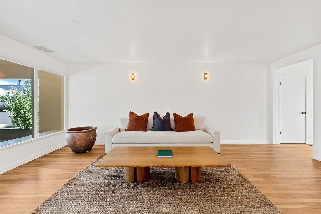 13805 Village Ave - Photo 7 of 37
