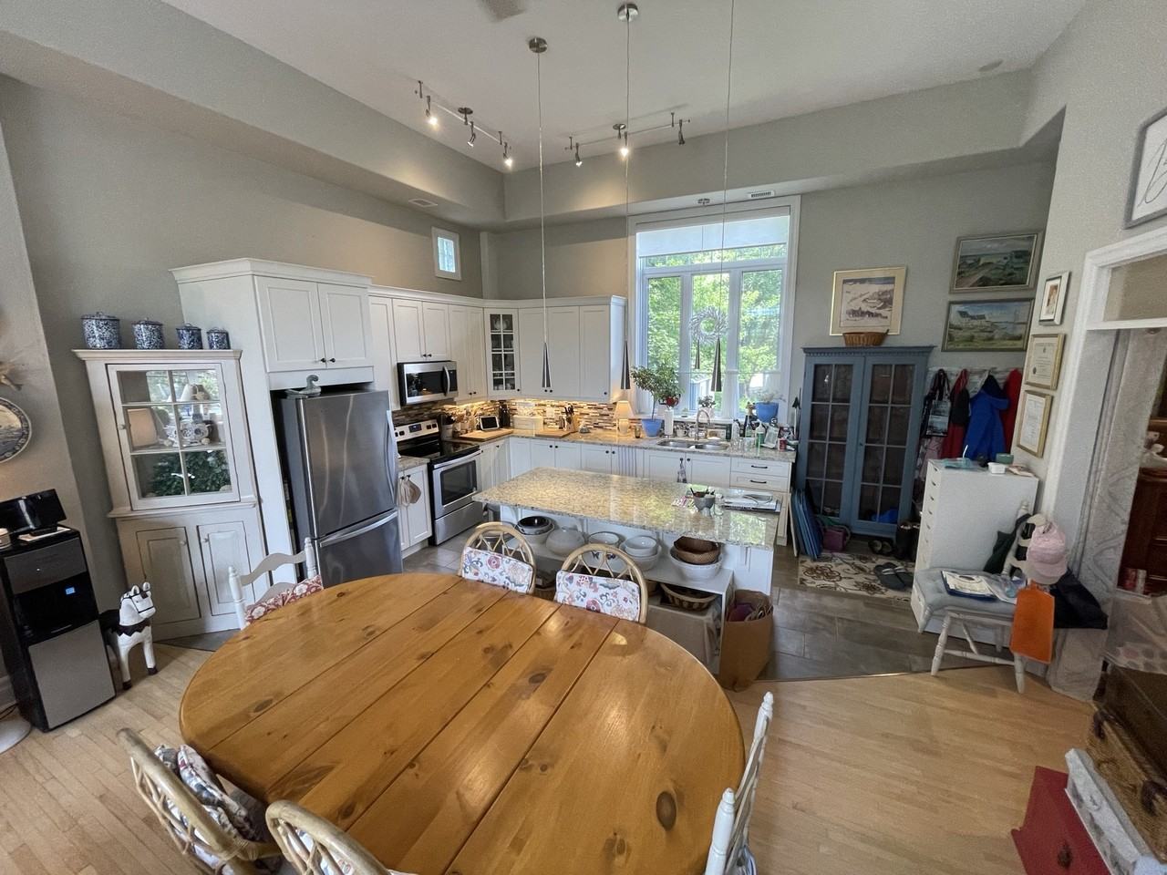 224 Edmond St - Photo 3 of 4