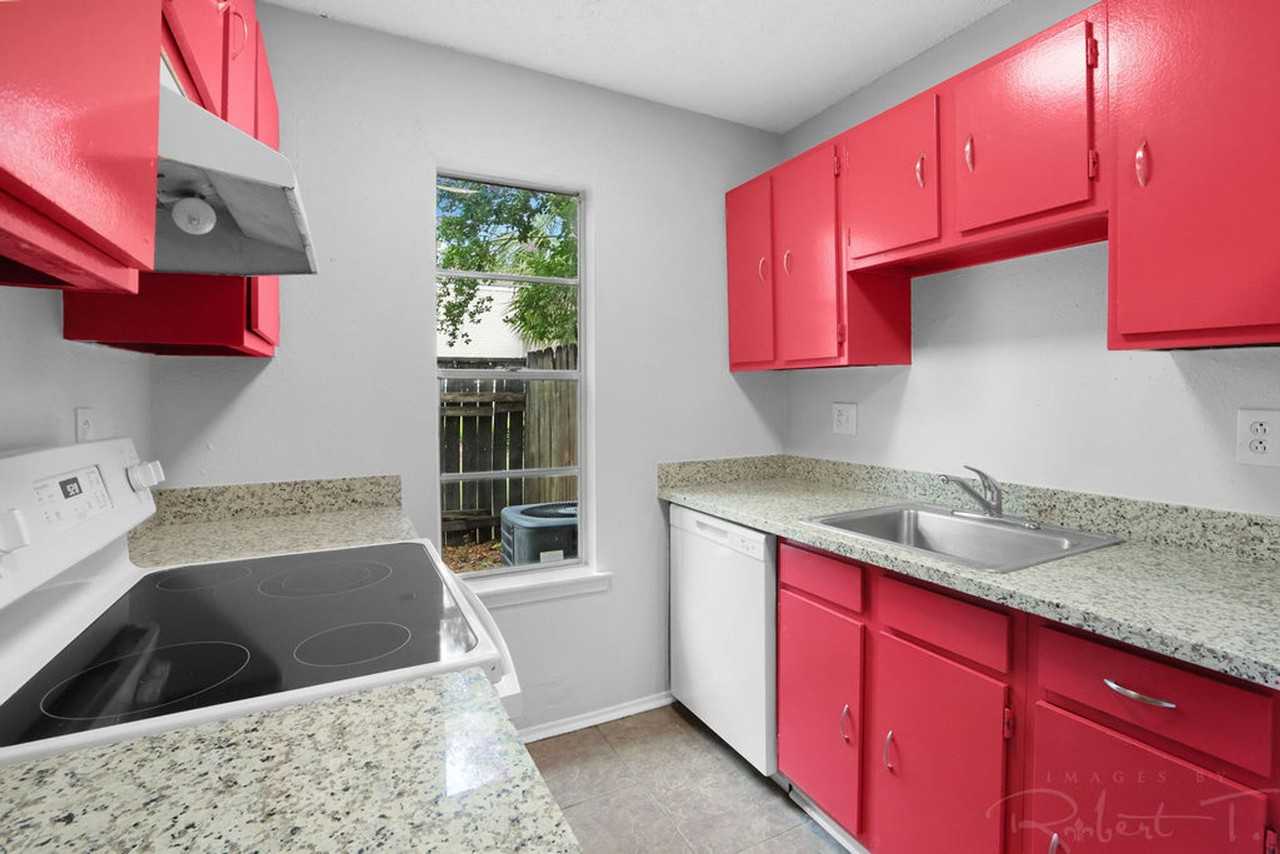 Woodland Trace Apartments - Photo 3 of 19