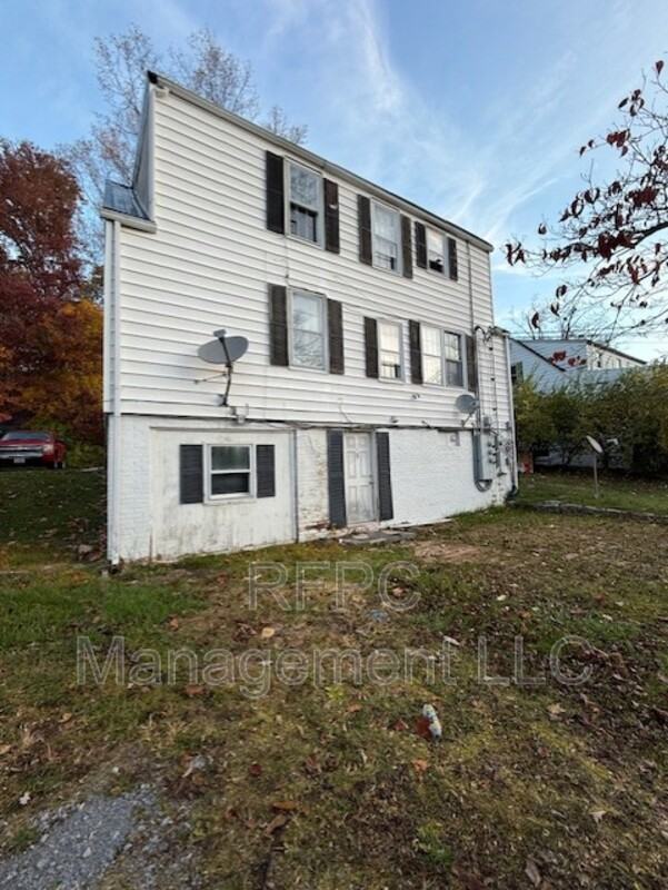 1421 Augusta St - Photo 3 of 13