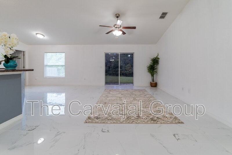 5107 Sw 165th Street Rd - Photo 7 of 34