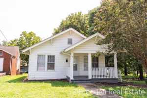 featured image of 427 N Green St #1