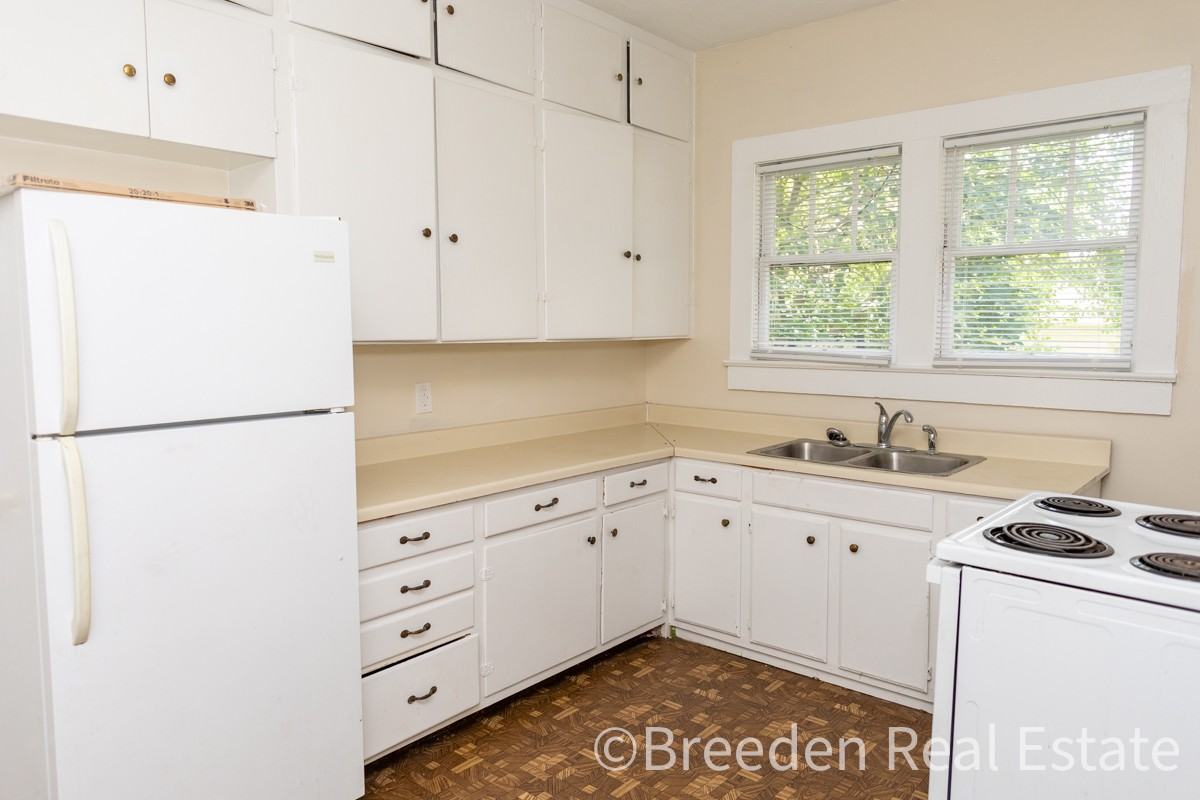 427 N Green St #1 - Photo 7 of 13