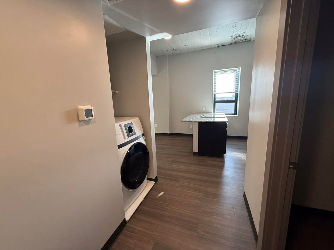 The Arnold Apartments - Photo 5 of 10