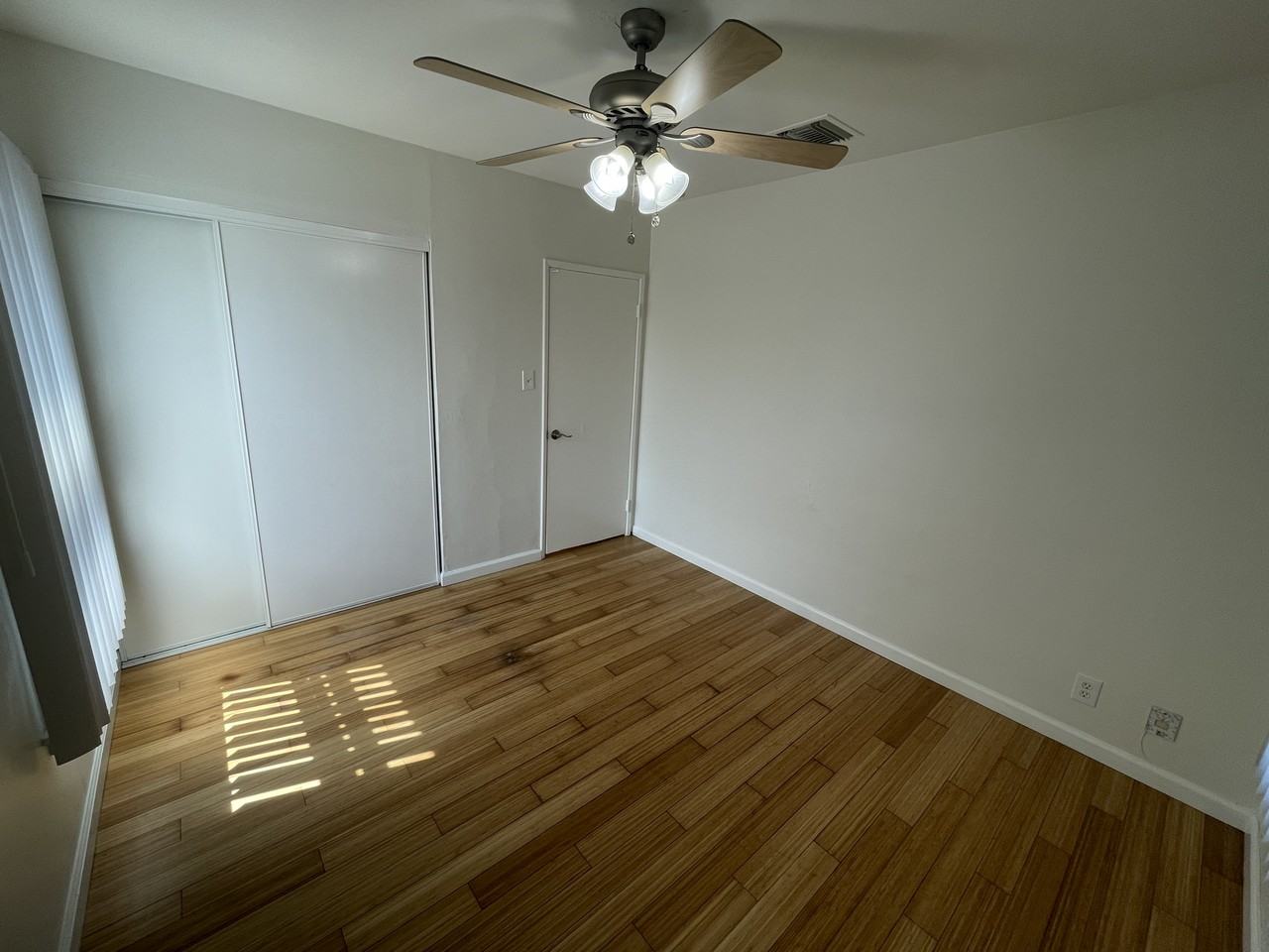 833 West 97th Street #4 - Photo 7 of 9