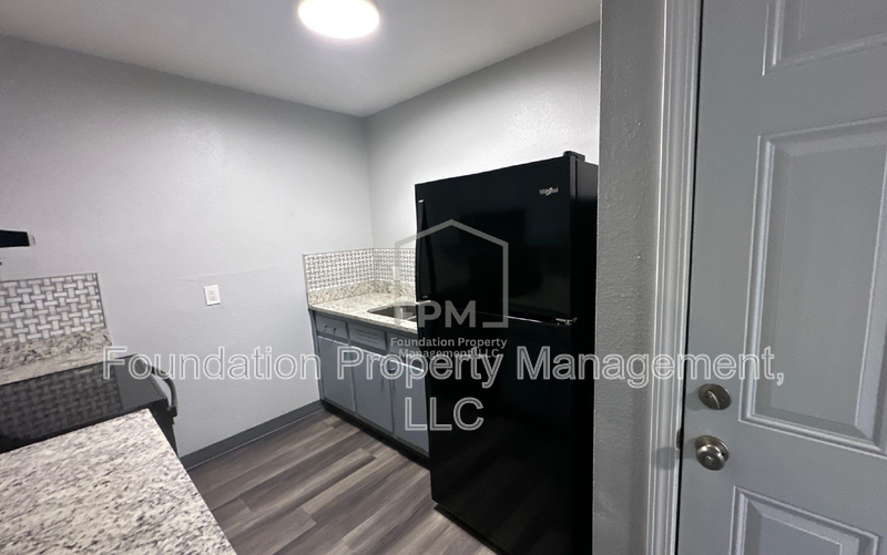 1283 E Raines Rd #2 - Photo 5 of 11