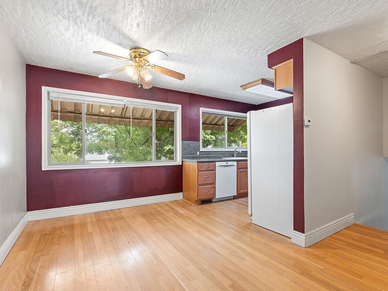 525 Monroe Blvd #1 - Photo 4 of 20