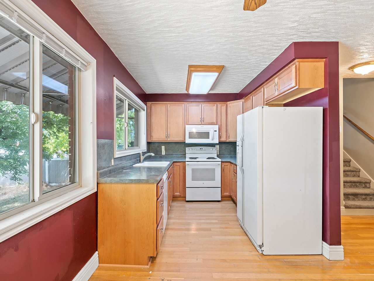 525 Monroe Blvd #1 - Photo 5 of 20