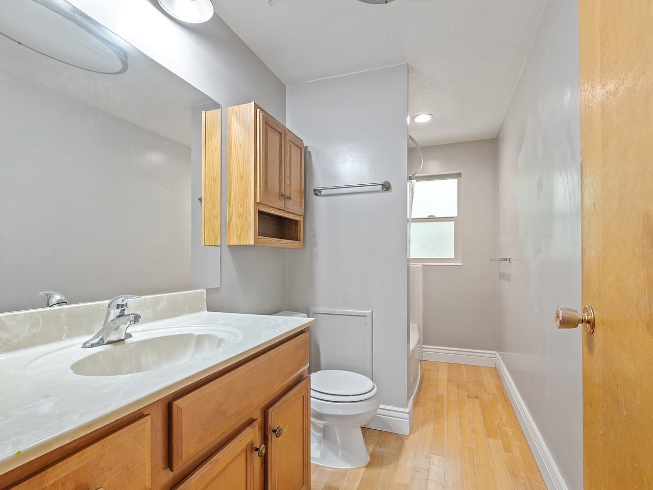 525 Monroe Blvd #1 - Photo 6 of 20