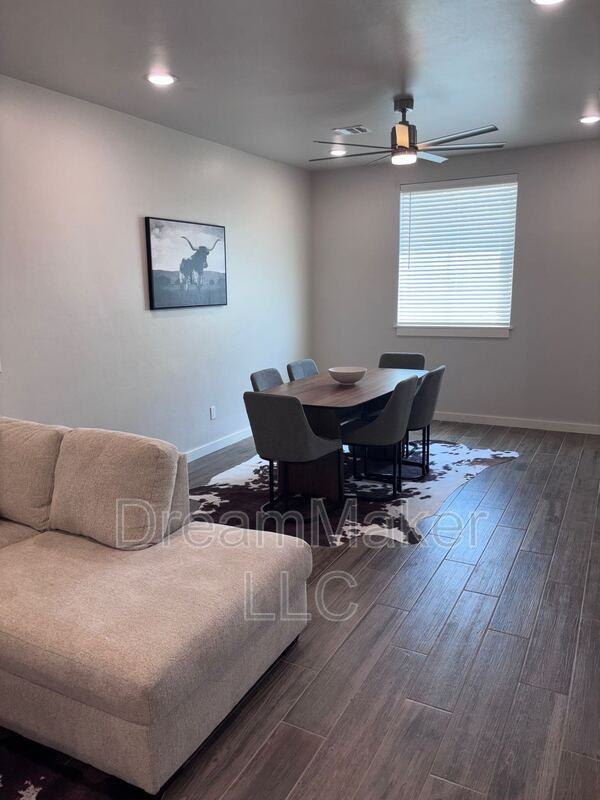2819 Clifton Ter - Photo 6 of 32