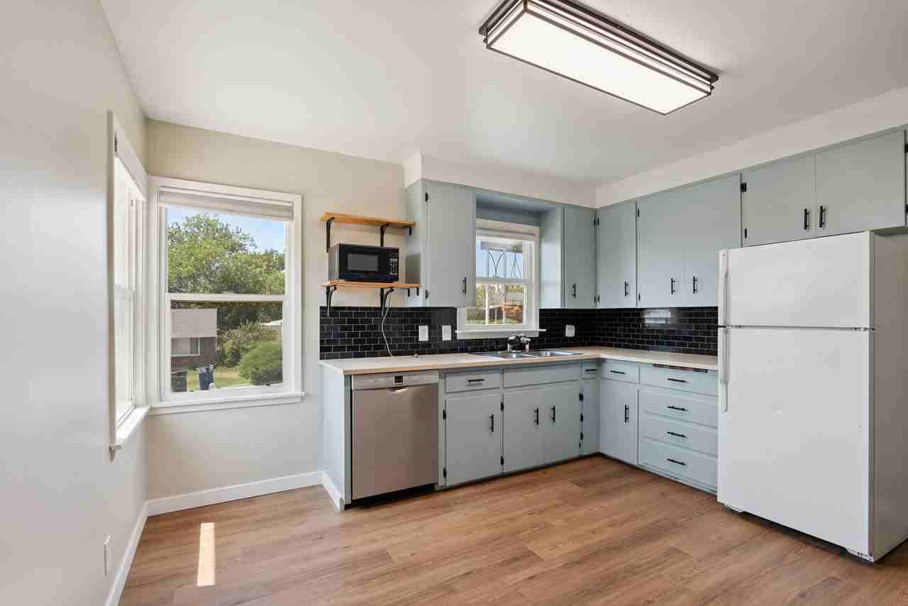 734 Taylor Ave #1 - Photo 5 of 11